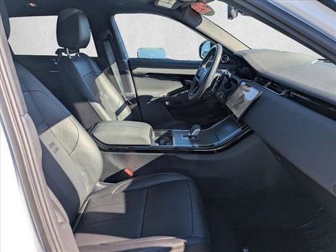 Used 2025 Land Rover Range Rover Evoque Dynamic SE image 22