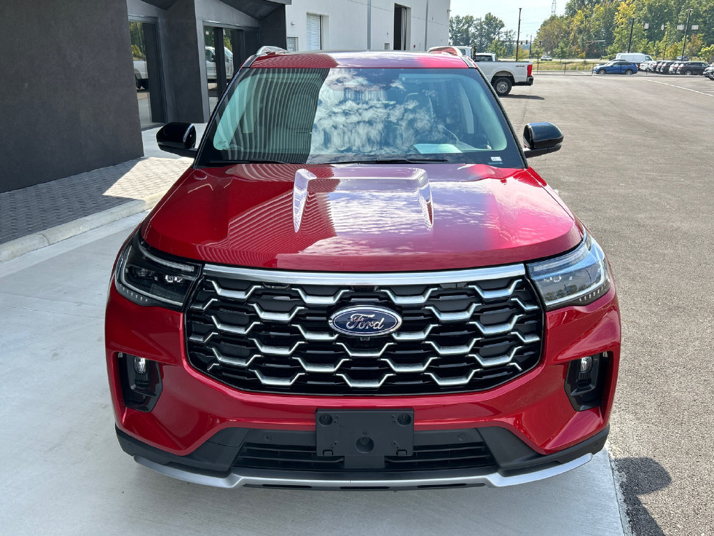 Used 2025 Ford Explorer Platinum w/ Ultimate Package AWD/4WD image 3