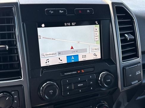 Used 2018 Ford F150 XLT w/ Equipment Group 302A Luxury AWD/4WD image 39