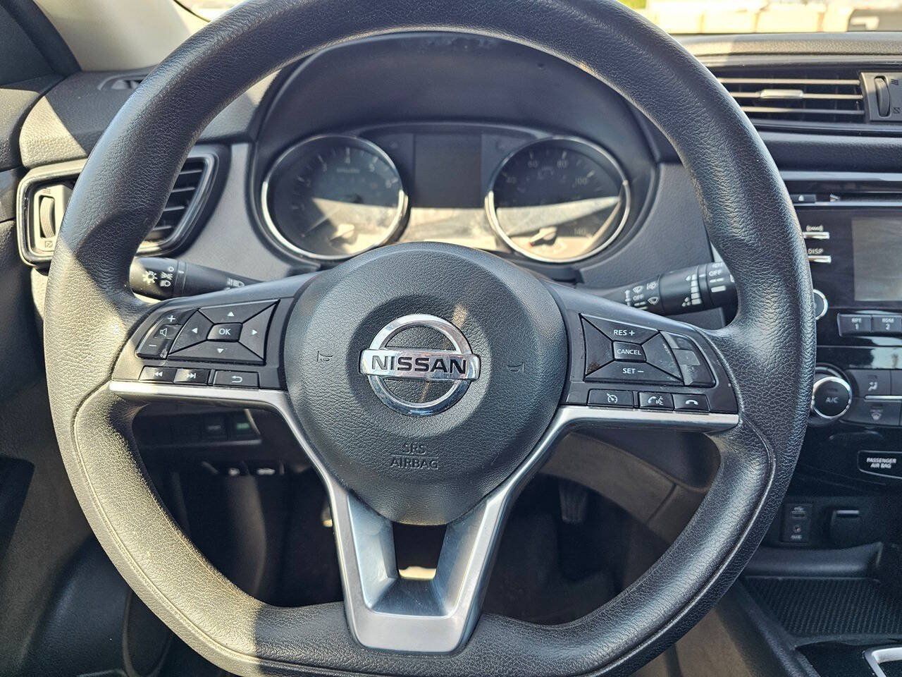 Used 2017 Nissan Rogue S FWD image 13