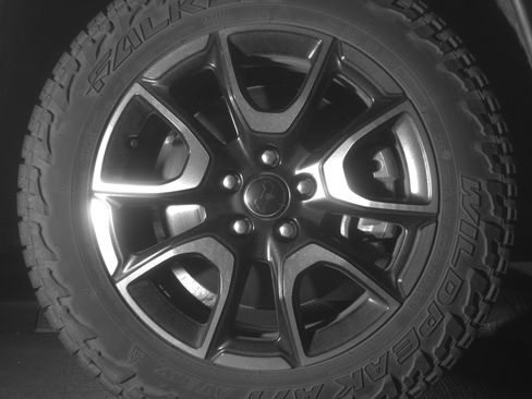 Used 2025 Jeep Compass Trailhawk AWD/4WD image 13