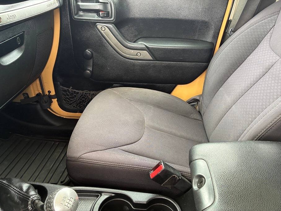 Used 2013 Jeep Wrangler Sport AWD/4WD image 25