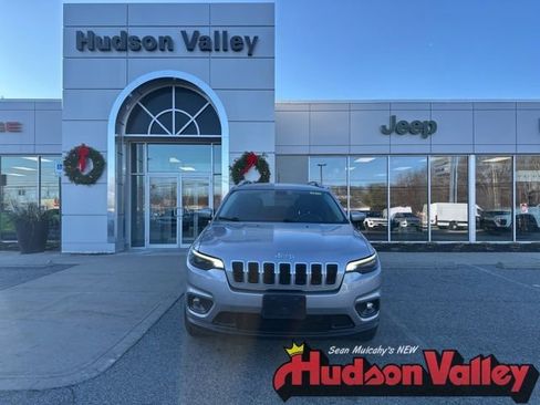 Used 2019 Jeep Cherokee Latitude Plus w/ Cold Weather Group image 1