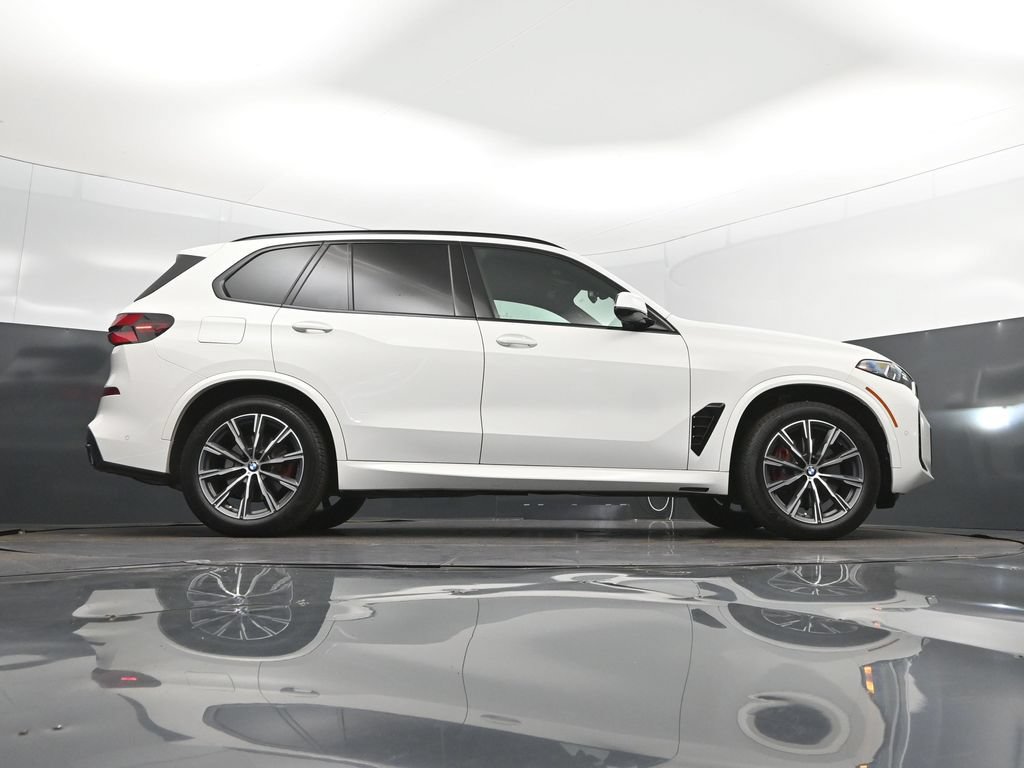 Used 2026 BMW X5 sDrive40i w/ M Sport Package RWD image 43