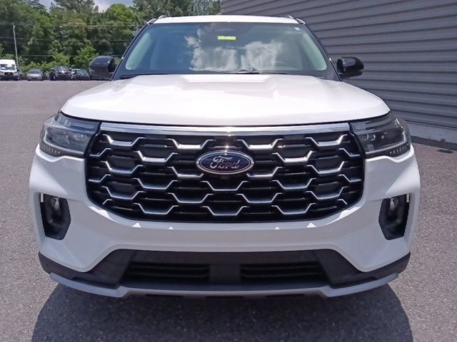 New 2026 Ford Explorer Platinum w/ LUX Leather Package AWD/4WD image 8