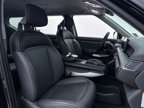 Used 2024 Kia EV9 Light Long Range image 30