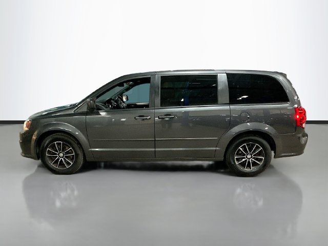 Used 2016 Dodge Grand Caravan R/T w/ Driver Convenience Group FWD image 9