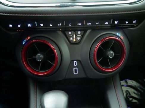 Used 2021 Chevrolet Blazer RS w/ Enhanced Convenience Package image 29