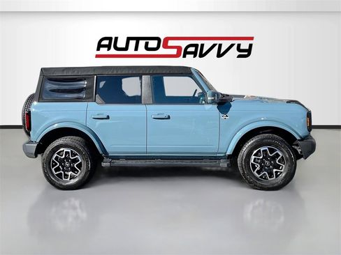 Used 2023 Ford Bronco Outer Banks image 8