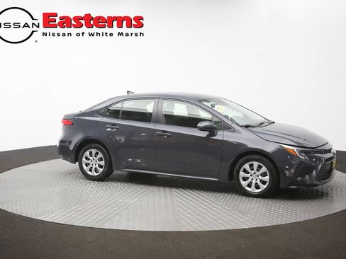 Used 2023 Toyota Corolla LE w/ Carpet Mat Package (TMS) FWD image 78