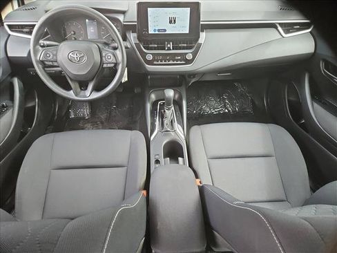 Used 2025 Toyota Corolla LE FWD image 15