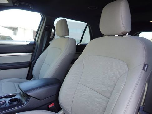 Used 2019 Ford Explorer XLT w/ Class III Trailer Tow Package FWD image 23