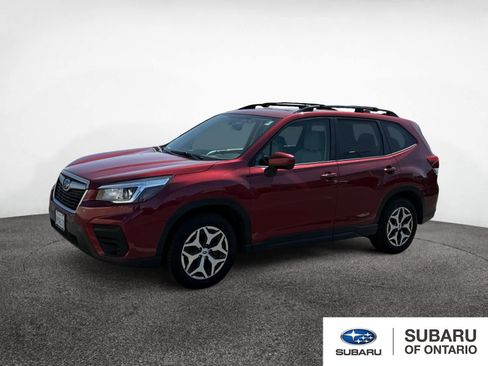 Used 2020 Subaru Forester Premium image 1