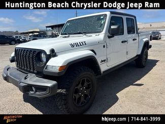 Used 2022 Jeep Gladiator Sport AWD/4WD video 1