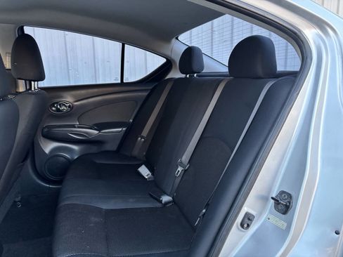 Used 2013 Nissan Versa SV image 13