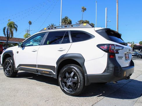 Used 2025 Subaru Outback Wilderness AWD/4WD image 3