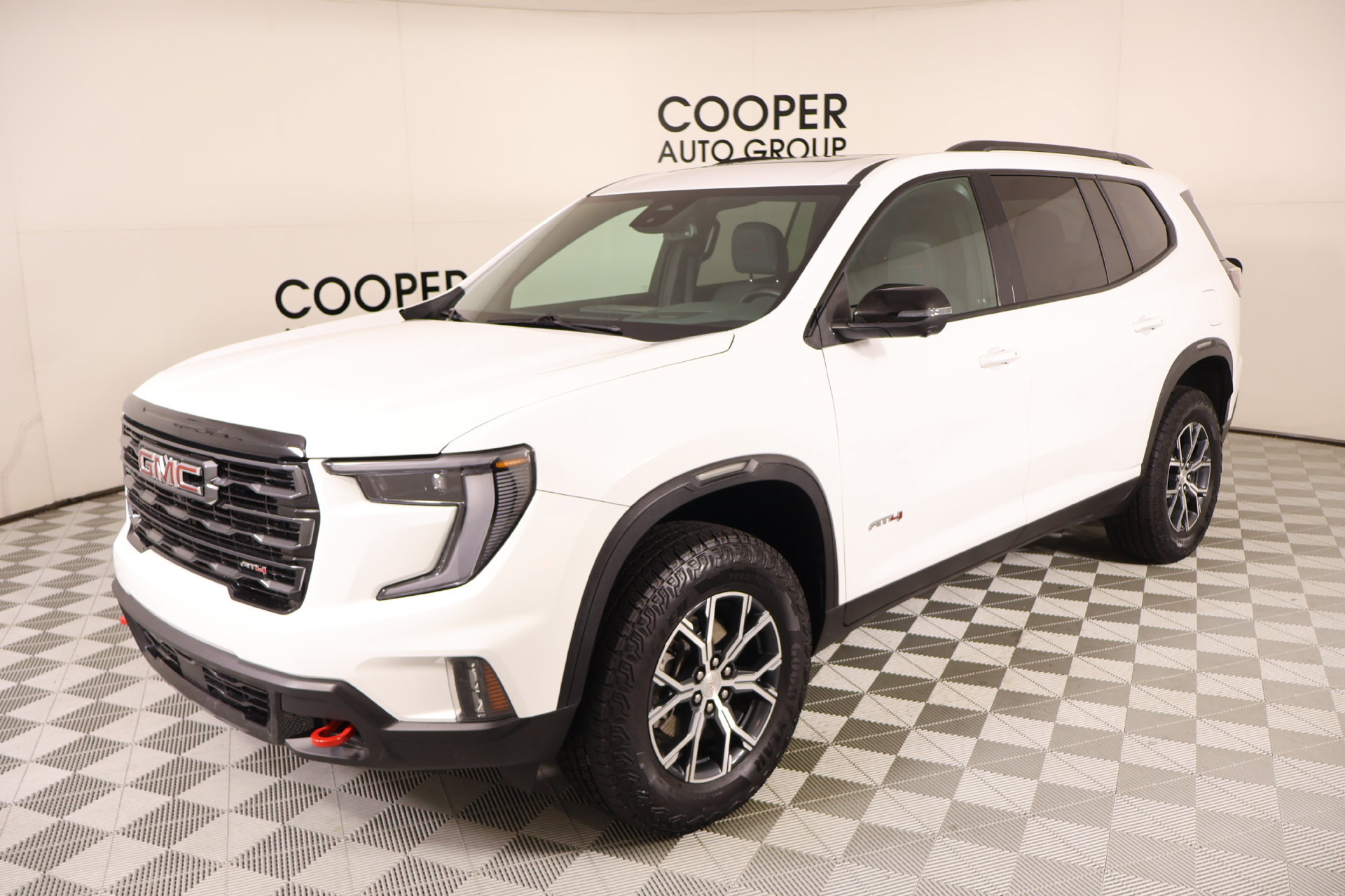 Used 2025 GMC Acadia AT4 AWD/4WD image 9