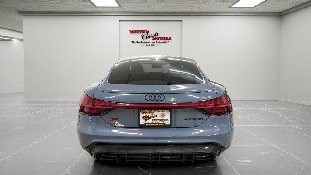 Used 2022 Audi RS e-tron GT w/ Carbon Performance Package AWD/4WD image 4