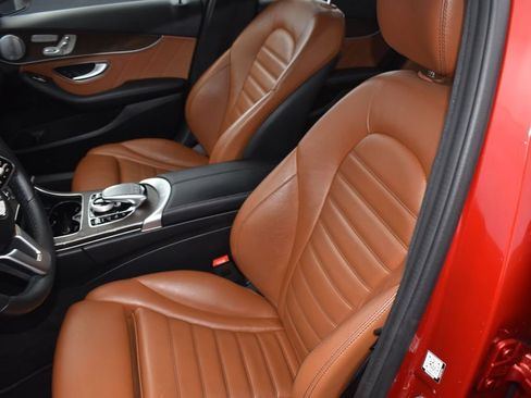 Used 2021 Mercedes-Benz C 300 4MATIC Sedan image 10