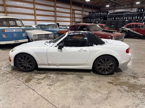 Used 2013 MAZDA MX-5 Miata Grand Touring w/ Premium Pkg image 8