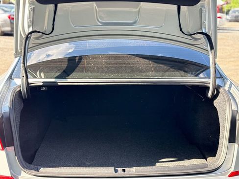 Used 2021 Volkswagen Passat 2.0T SE image 9