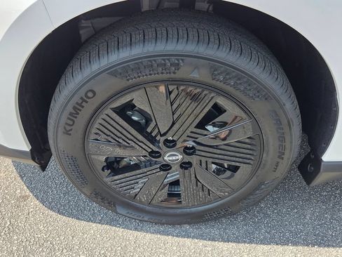 New 2026 Nissan Murano SV AWD/4WD image 17