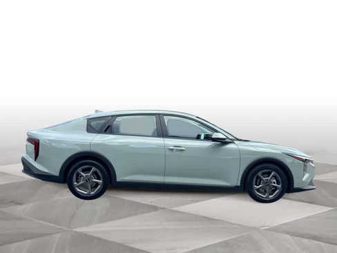 Certified 2025 Kia K4 FWD image 9