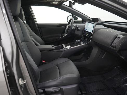 Used 2023 Toyota bZ4X XLE w/ Weather Package image 14