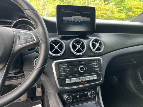 Used 2017 Mercedes-Benz CLA 250 image 38