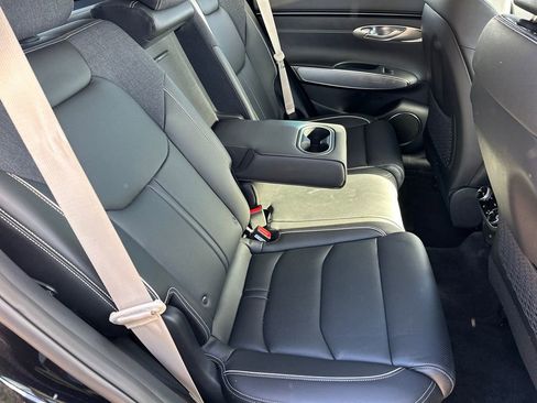 Used 2023 Genesis Electrified GV70 Advanced image 15