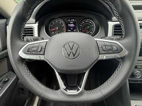 Used 2021 Volkswagen Atlas SE w/ Panoramic Sunroof Package FWD image 26