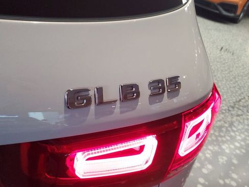 Used 2022 Mercedes-Benz GLB 35 AMG 4MATIC image 9