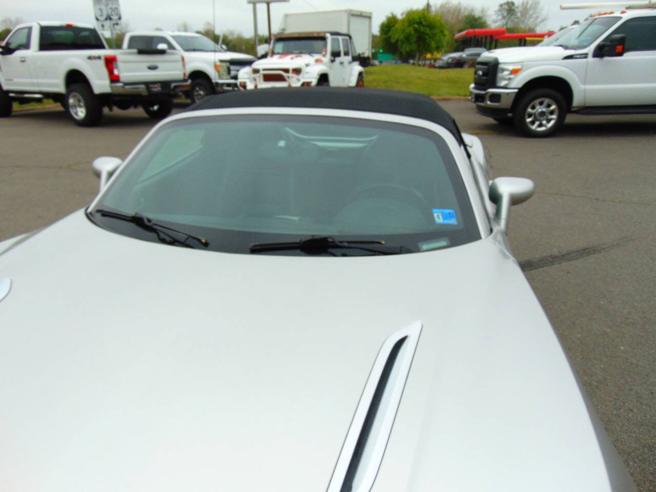 Used 2008 Saturn Sky w/ Premium Trim Package RWD image 28