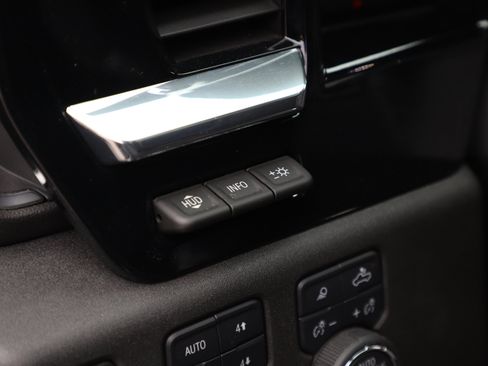 Used 2024 Chevrolet Silverado 3500 High Country w/ High Country Premium Package AWD/4WD image 29