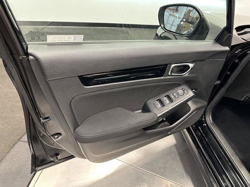 Certified 2022 Honda Civic EX image 12