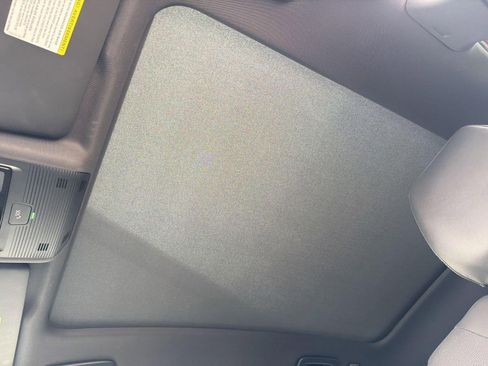 Used 2023 Volkswagen ID.4 Pro S image 17