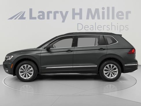 Used 2020 Volkswagen Tiguan SE FWD image 3