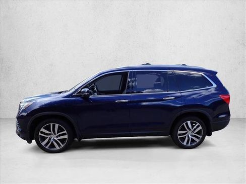 Used 2018 Honda Pilot Touring image 12