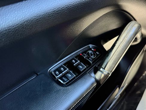 Used 2018 Porsche Cayenne Platinum Edition AWD/4WD image 41