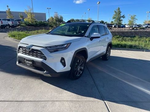 Used 2023 Toyota RAV4 Limited AWD/4WD image 4