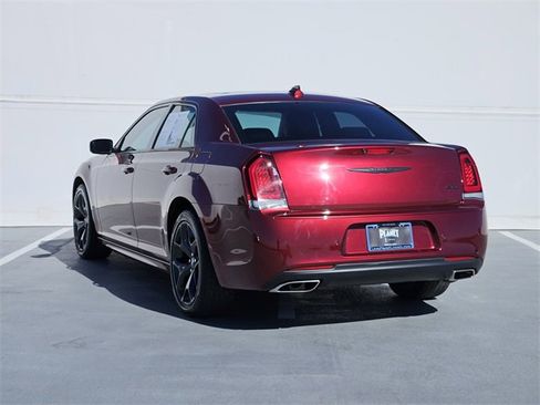 Used 2023 Chrysler 300 Touring L w/ Popular Equipment Group image 5