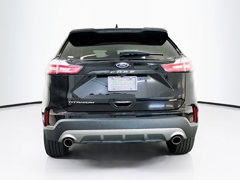 Used 2024 Ford Edge Titanium image 7