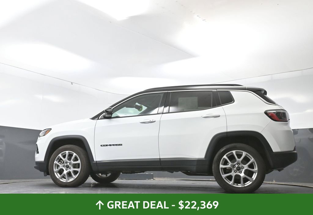 Used 2025 Jeep Compass Limited AWD/4WD image 56