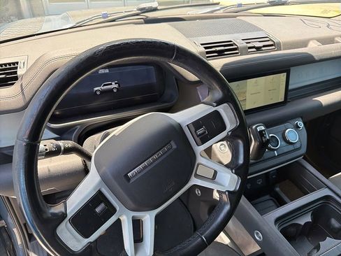 Used 2021 Land Rover Defender 110 SE AWD/4WD image 7