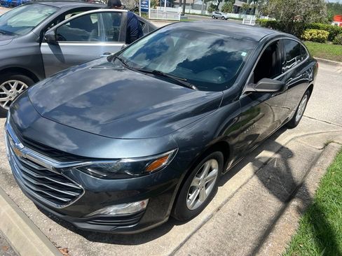 Used 2019 Chevrolet Malibu LS FWD image 1
