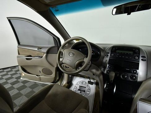 Used 2008 Toyota Sienna FWD image 20