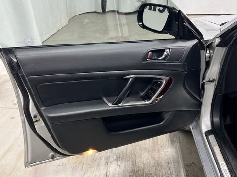 Used 2007 Subaru Outback 2.5XT Limited image 14