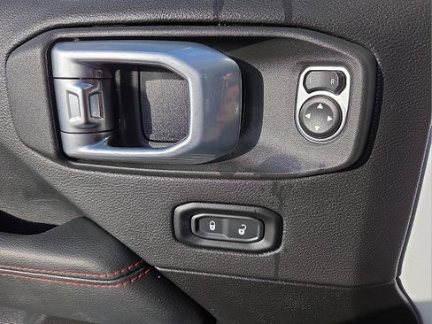 Used 2023 Jeep Wrangler Rubicon 392 image 14