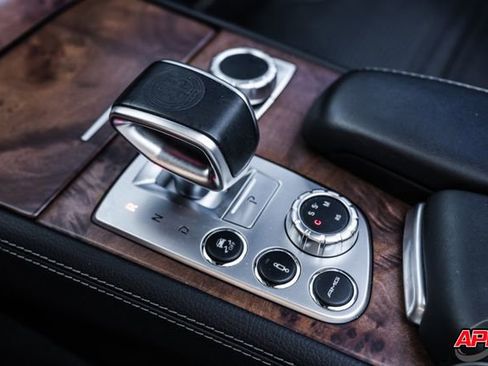 Used 2016 Mercedes-Benz SL 63 AMG AMG SL 63 w/ Driver Assistance Package image 12