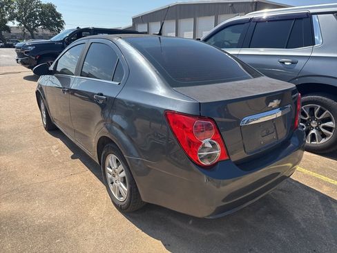 Used 2013 Chevrolet Sonic LT image 2